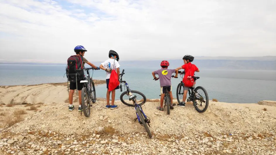 ילדים אופניים
